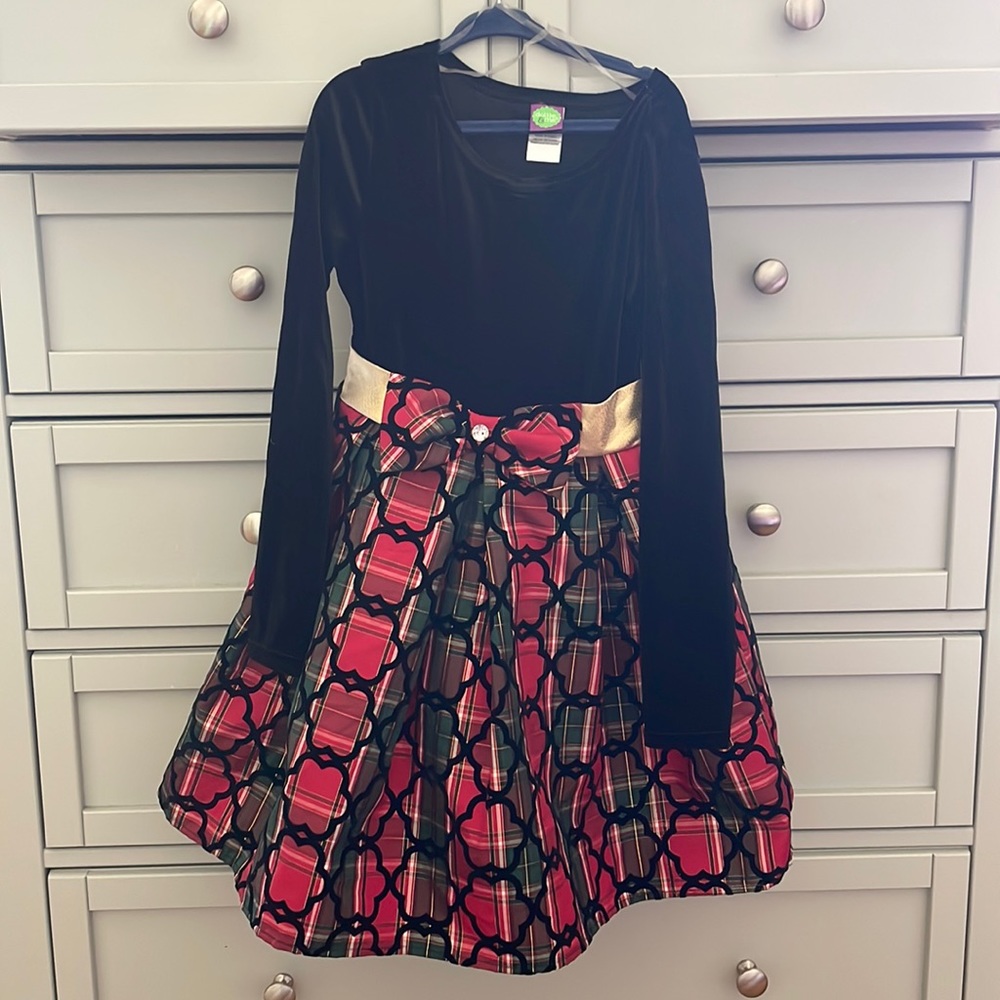 Velvet and plaid taffeta dress size 7, red, gold, green, black